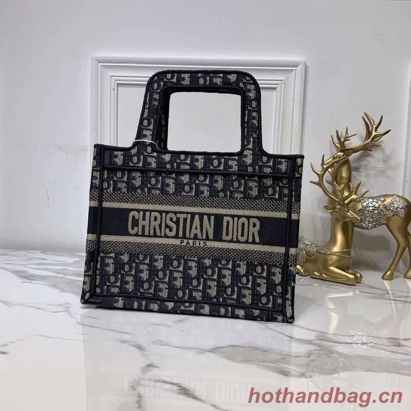 DIOR TOTE BAG IN EMBROIDERED CANVAS C0195 Navy Blue DIOR TOTE BAG IN EMBROIDERED CANVAS C0195 Navy Blue