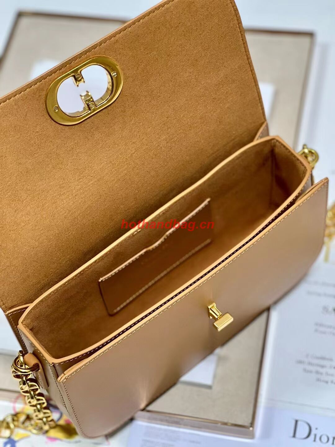Dior 30 MONTAIGNE AVENUE BAG Dusty Box Calfskin M9260 BROWN Dior 30 MONTAIGNE AVENUE BAG Dusty Box Calfskin M9260 BROWN