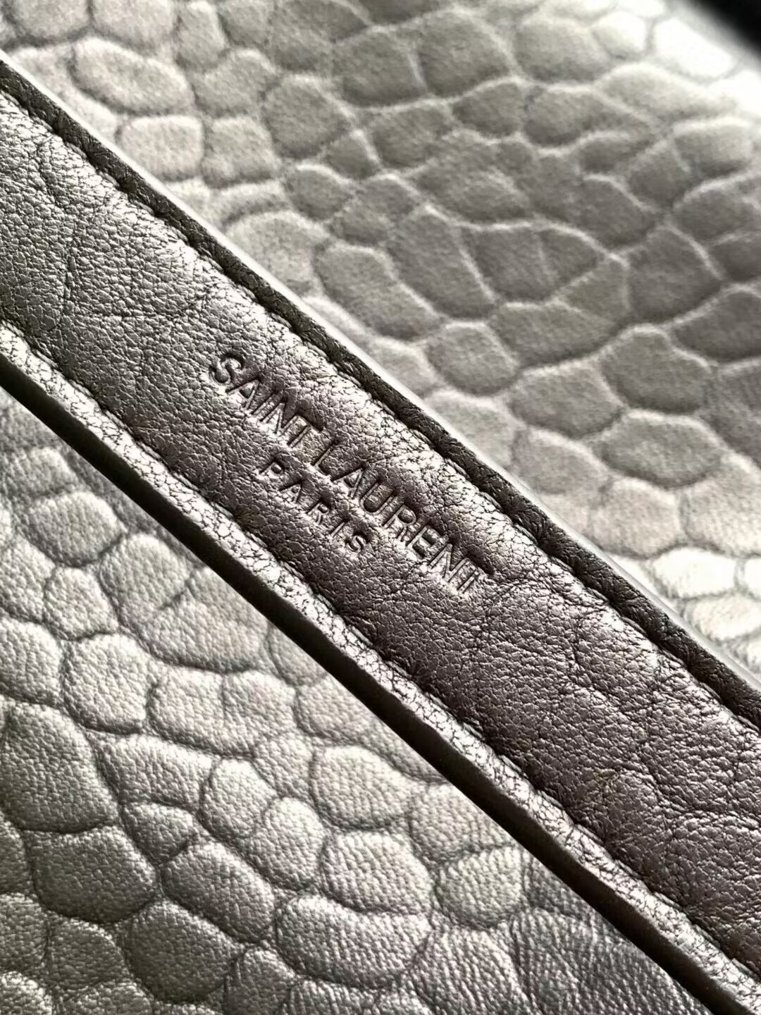 SAINT LAURENT NIKI MEDIUM IN GRAINED LAMBSKIN Y783361 BLACK SAINT LAURENT NIKI MEDIUM IN GRAINED LAMBSKIN Y783361 BLACK
