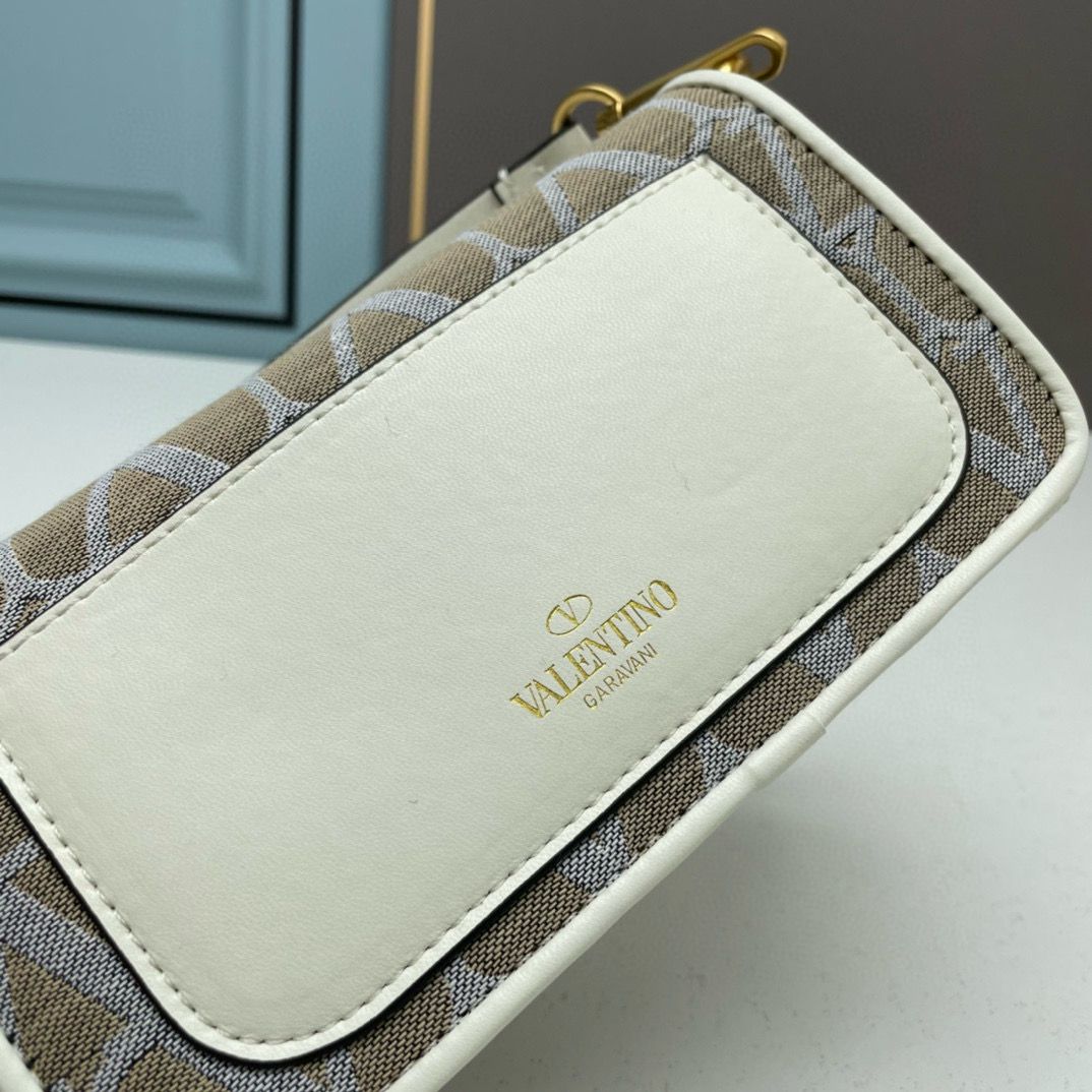 VALENTINO V logo MINI LOCO Garavani Bags 5102 Khaki VALENTINO V logo MINI LOCO Garavani Bags 5102 Khaki