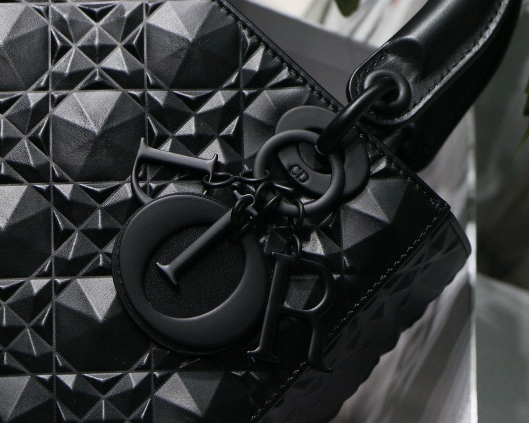 SMALL LADY DIOR BAG Cannage Calfskin M6004 black SMALL LADY DIOR BAG Cannage Calfskin M6004 black