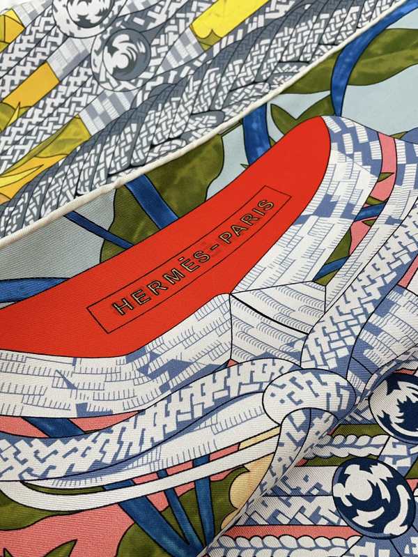 Hermes Scarf HEC00946 Hermes Scarf HEC00946