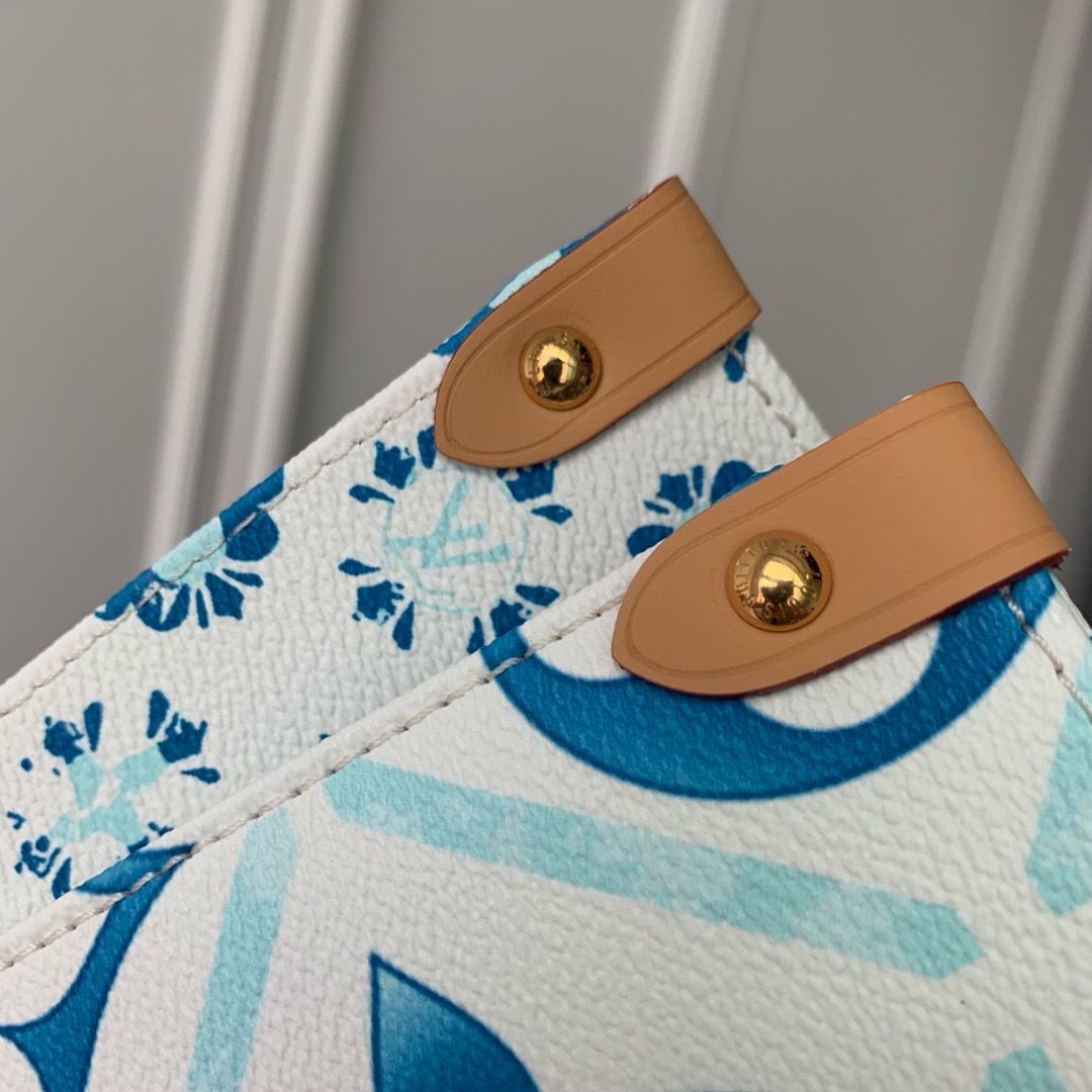 Louis Vuitton NEW OnTheGo MM M11262 Lagoon Blue Louis Vuitton NEW OnTheGo MM M11262 Lagoon Blue