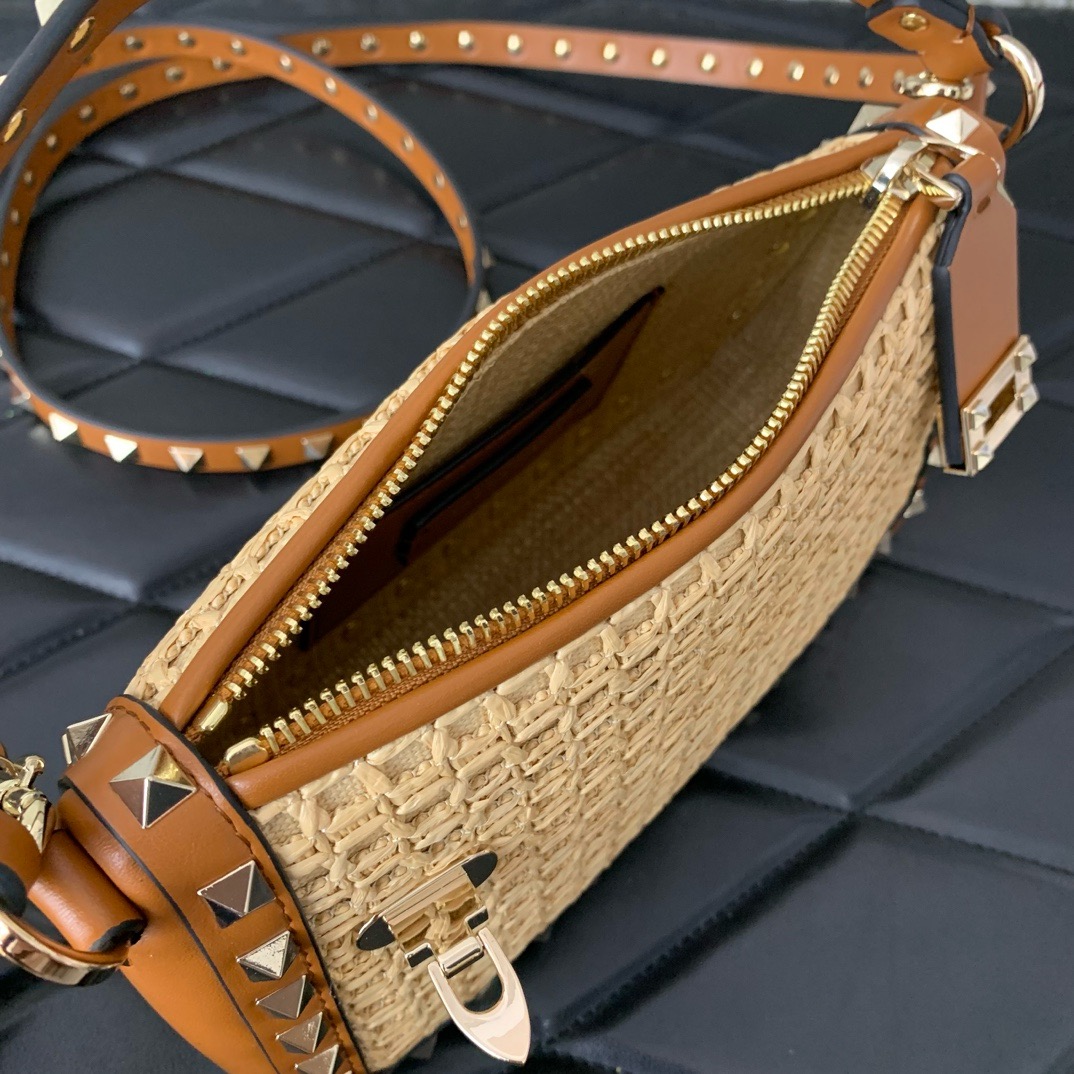 VALENTINO VLOGO SIGNATURE RAFFIA Mini Shoulder Bag 03111 brown VALENTINO VLOGO SIGNATURE RAFFIA Mini Shoulder Bag 03111 brown