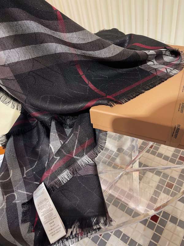 Burberry Scarf BBC00191 Burberry Scarf BBC00191
