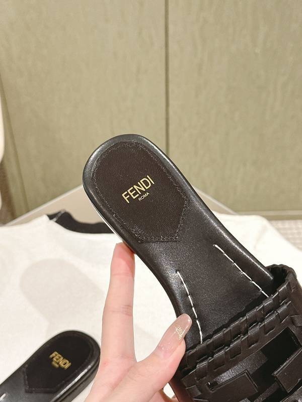 Fendi Shoes FDS00131