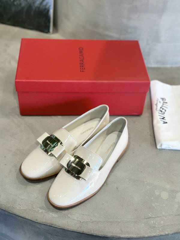 Ferragamo Shoes FMS00091