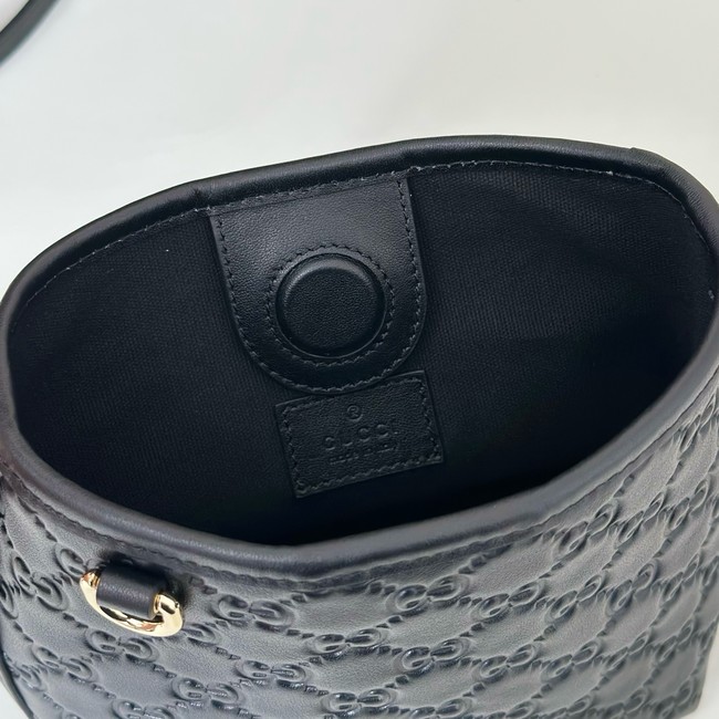 Gucci GG Emblem nano bucket bag 847090 black