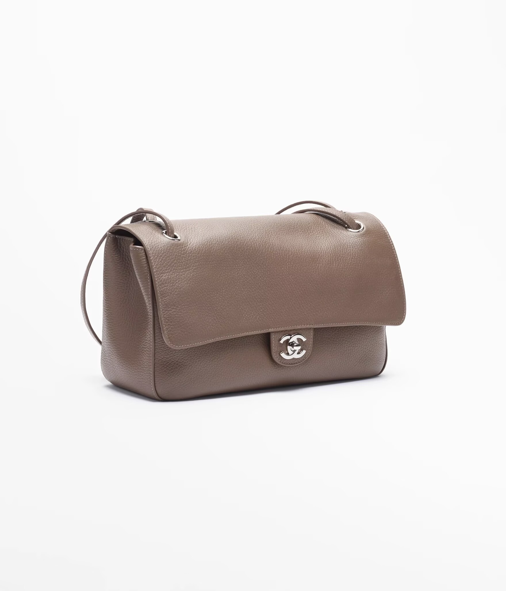 Chanel SPRING SUMMER 2026 MAXI FLAP BAG Grained Calfskin & Sliver-Tone Metal Light Brown AS6231