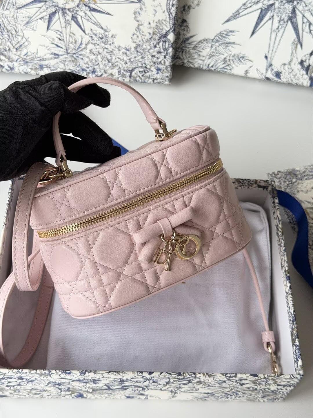 Dior Original Leather Makeup Bag S2603PUQA_M39Z Pink Dior Original Leather Makeup Bag S2603PUQA_M39Z Pink