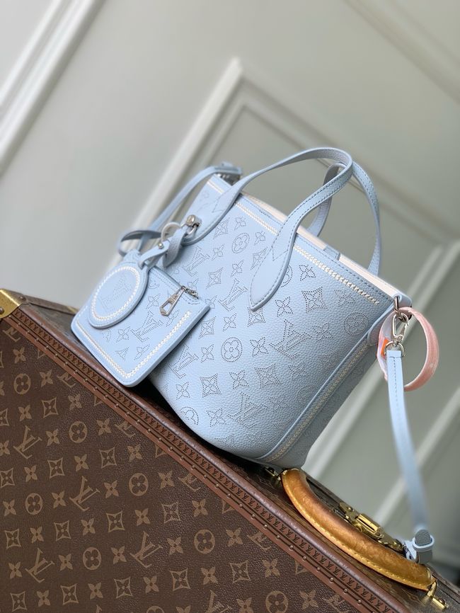 Louis Vuitton NEW Blossom PM M29375 Bleu Olympe Louis Vuitton NEW Blossom PM M29375 Bleu Olympe