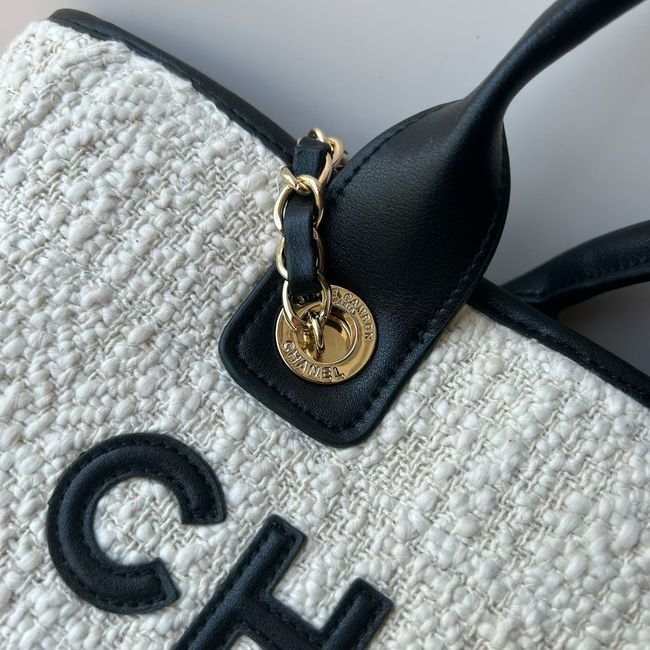 CHANEL Shopping Bag AS3257 white&black CHANEL Shopping Bag AS3257 white&black