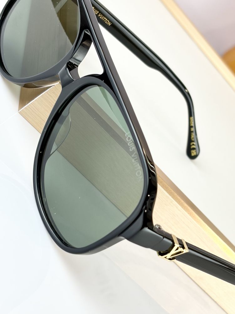 Louis Vuitton Sunglasses LVS00003-1 Louis Vuitton Sunglasses LVS00003-1