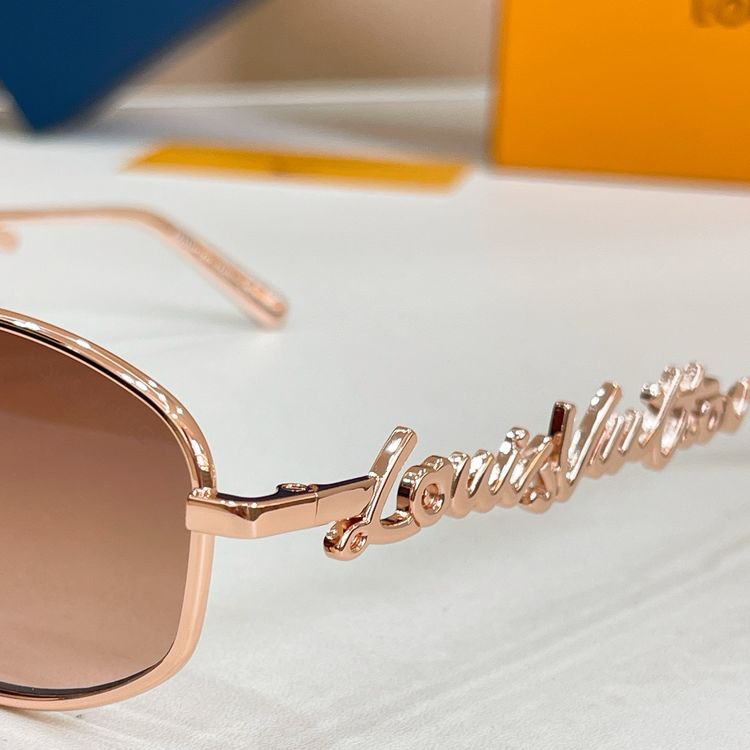 Louis Vuitton Sunglasses LVS00010-1 Louis Vuitton Sunglasses LVS00010-1