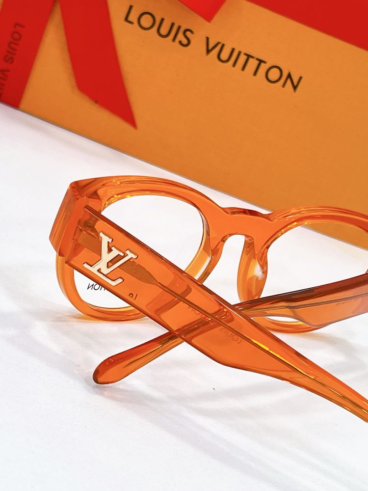 Louis Vuitton Sunglasses LVS00017-2 Louis Vuitton Sunglasses LVS00017-2