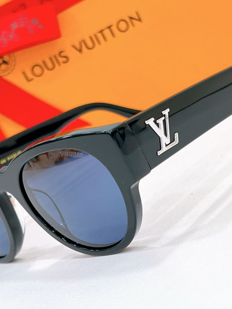 Louis Vuitton Sunglasses LVS00018-2 Louis Vuitton Sunglasses LVS00018-2