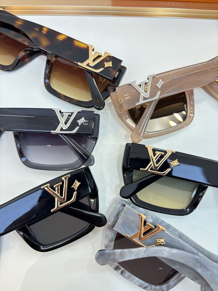 Louis Vuitton Sunglasses LVS00025-1 Louis Vuitton Sunglasses LVS00025-1