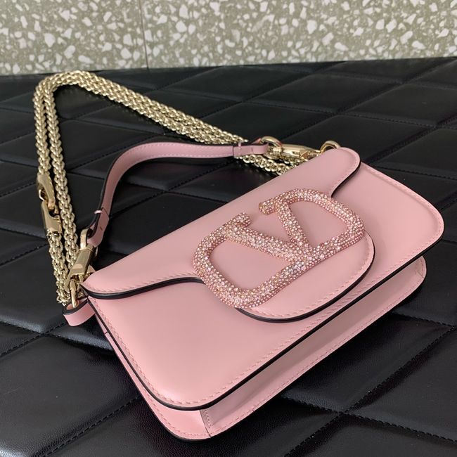VALENTINO MINI LOCO imitation crystal shoulder bag WB0K53K Cherry blossom pink VALENTINO MINI LOCO imitation crystal shoulder bag WB0K53K Cherry blossom pink