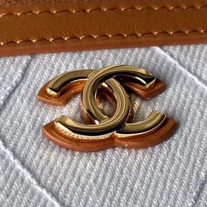 Chanel 26C Coco Beach Mini Vanity Bag AP5164 Brown Chanel 26C Coco Beach Mini Vanity Bag AP5164 Brown