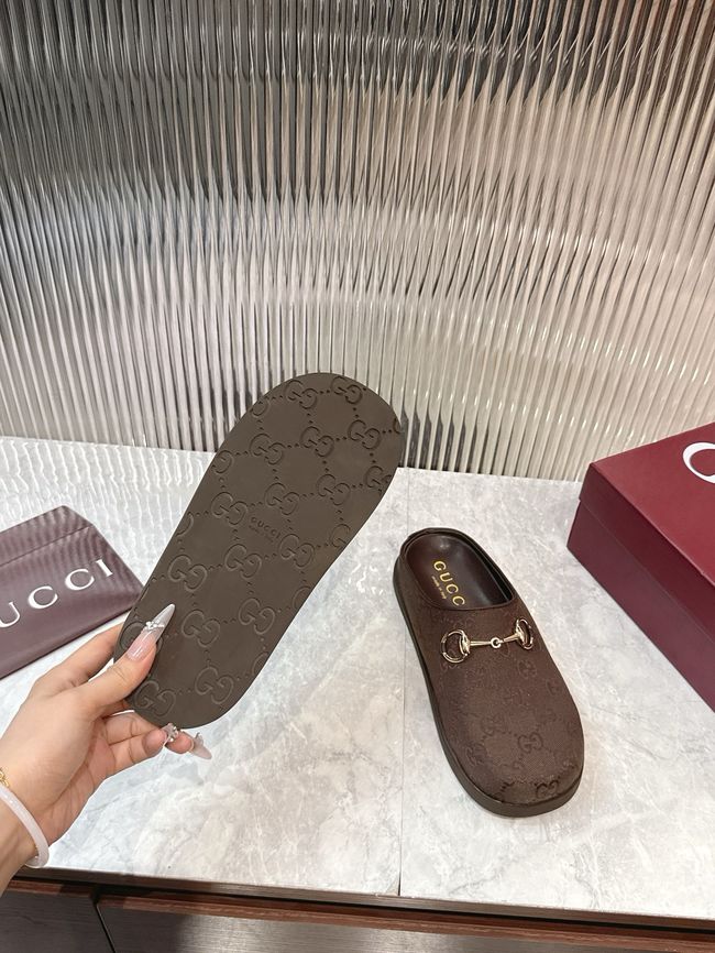 Gucci Womens mule with Horsebit 749815-2