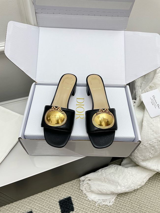 Dior slides 65059-1