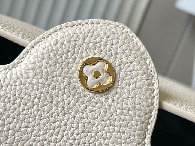 Louis Vuitton Capucines BB M48899 Ivory