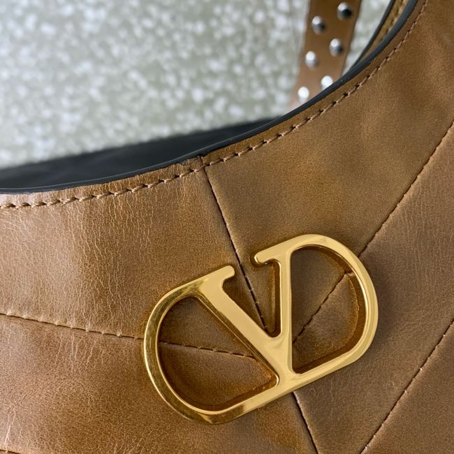 VALENTINO VLOGO calfskin Shoulder Bag 0073 brown VALENTINO VLOGO calfskin Shoulder Bag 0073 brown