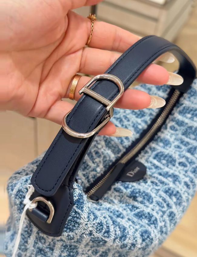 MEDIUM DIORTRAVEL NOMAD POUCH Oblique Jacquard S5554O denim blue MEDIUM DIORTRAVEL NOMAD POUCH Oblique Jacquard S5554O denim blue