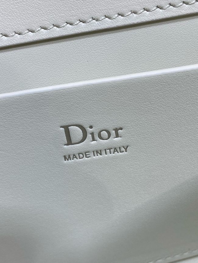 My Dior Mini Bag Cannage patent leather S0985PU white&silver chain My Dior Mini Bag Cannage patent leather S0985PU white&silver chain