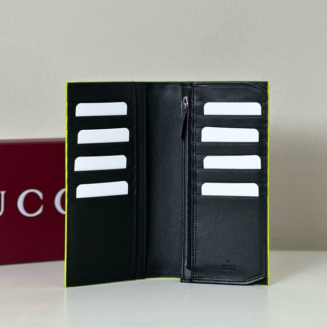 Gucci GG Emblem wallet 818955-6 Gucci GG Emblem wallet 818955-6