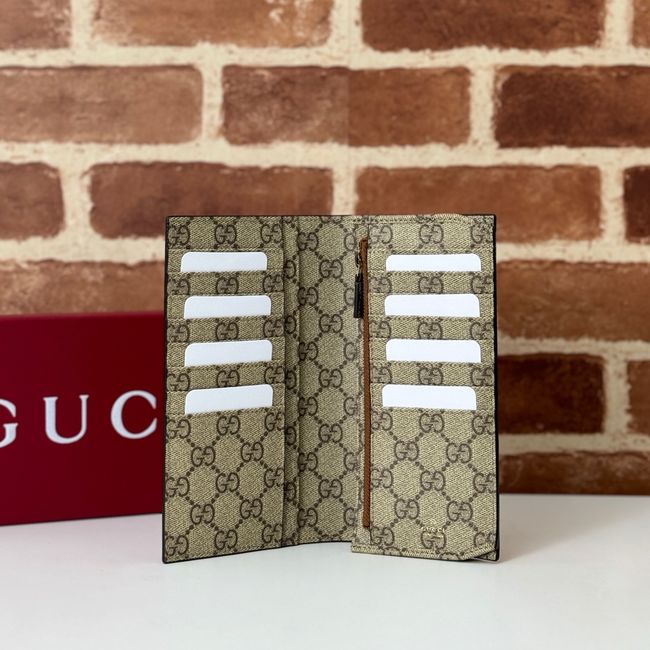 Gucci GG Emblem wallet 818955-7