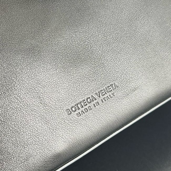 Bottega Veneta Andiamo 09555 black
