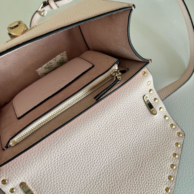 VALENTINO ROCKSTUD Small grained calfskin Shoulder Bag B0T76 pink VALENTINO ROCKSTUD Small grained calfskin Shoulder Bag B0T76 pink