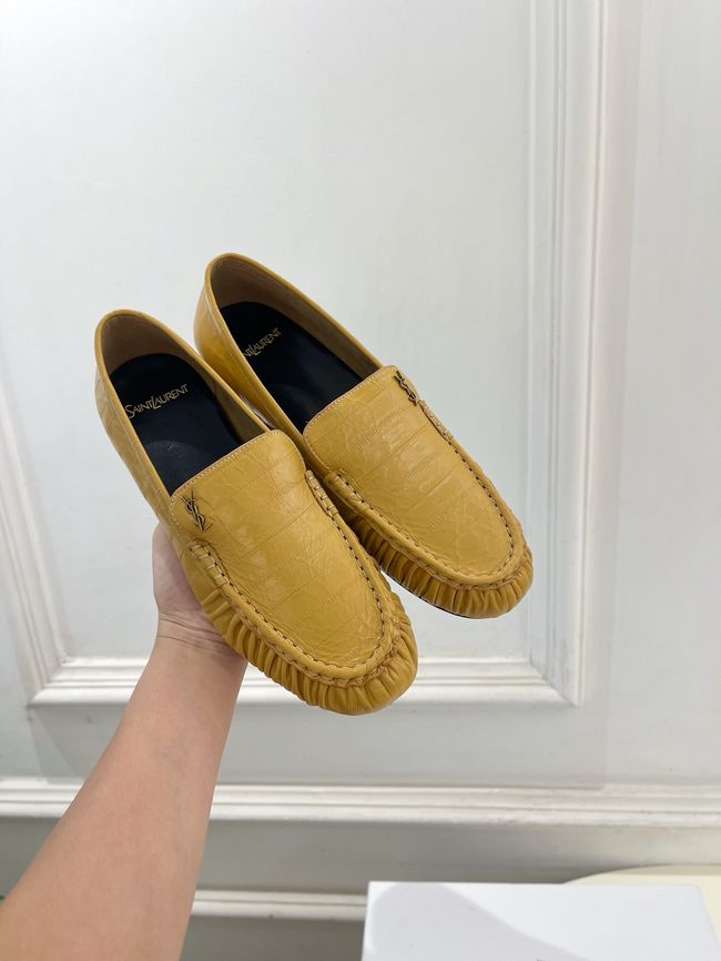 Yves saint Laurent LE LOAFER supple in shiny leather 818908-4