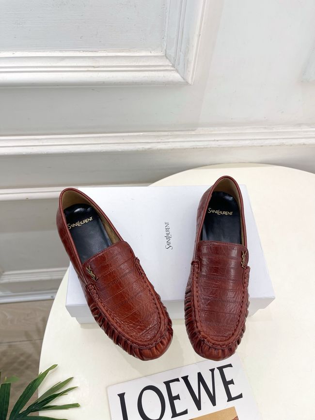 Yves saint Laurent LE LOAFER supple in shiny leather 818908-5