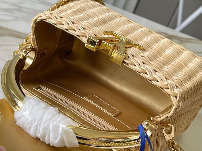 Louis Vuitton Capucines Mini M28544 Gold Louis Vuitton Capucines Mini M28544 Gold