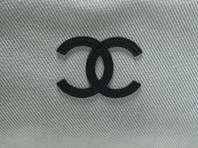 Chanel Large Zipped Pouch AP5267 Blue & Black Chanel Large Zipped Pouch AP5267 Blue & Black