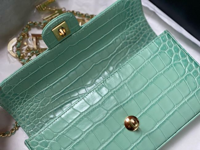 Chanel Clutch with chain Crocodile Embossed AS6340 green Chanel Clutch with chain Crocodile Embossed AS6340 green