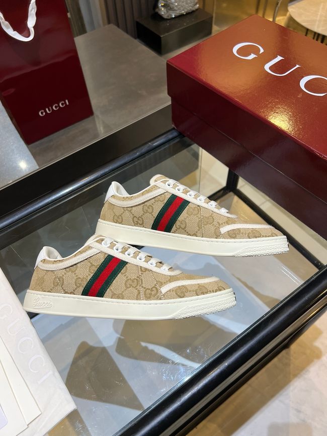 Gucci sneaker with Web 757943-2