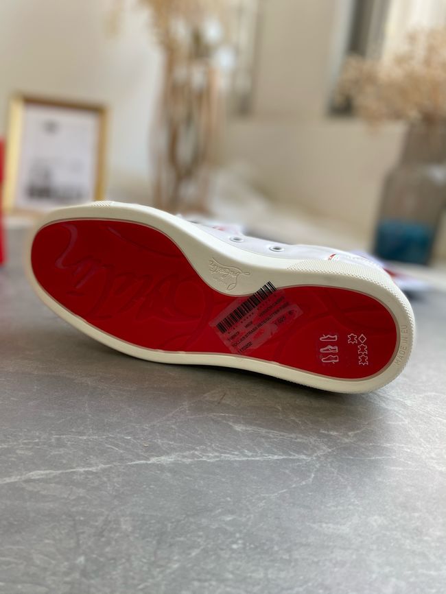Christian Louboutin flat shoes 64129-17