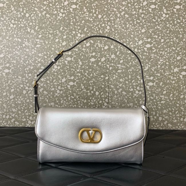 VALENTINO DEVAIN Small Sheepskin Shoulder Bag WB0T31 Silver VALENTINO DEVAIN Small Sheepskin Shoulder Bag WB0T31 Silver