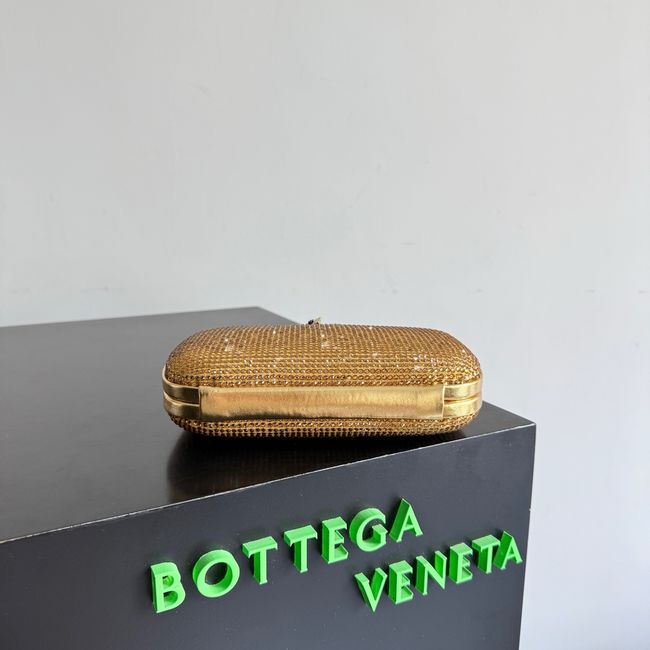 Bottega Veneta Soft Knot Clutch Crystal 06149 gold Bottega Veneta Soft Knot Clutch Crystal 06149 gold
