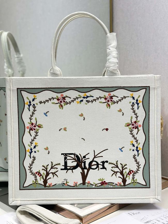 Large Dior Book Tote Cannage Embroidery M1349OEQ-9