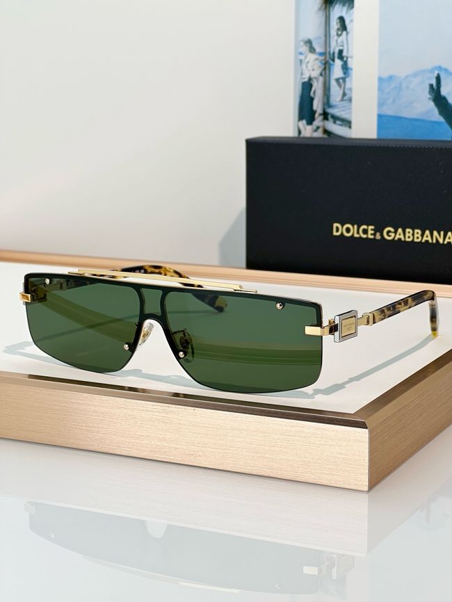 Dolce & Gabbana Sunglasses 821461-1