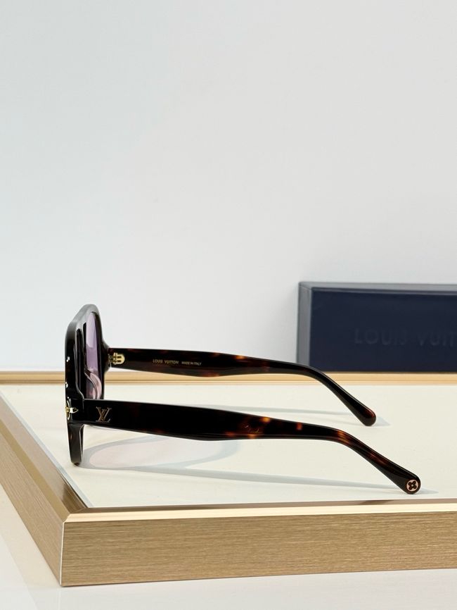 Louis Vuitton Sunglasses 821462-1 Louis Vuitton Sunglasses 821462-1