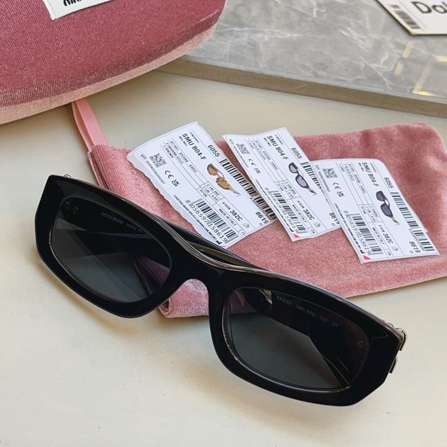 MiuMiu Sunglasses 821486-3