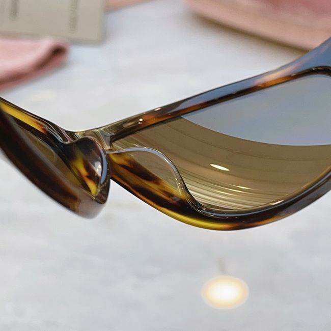 MiuMiu Sunglasses 821487-7 MiuMiu Sunglasses 821487-7