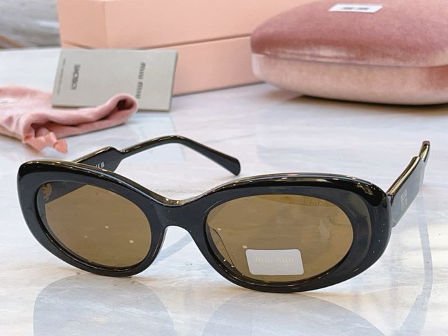 MiuMiu Sunglasses 821488-1