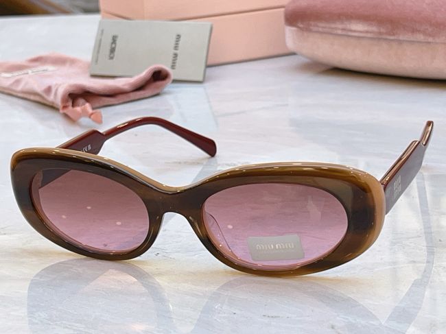 MiuMiu Sunglasses 821488-2