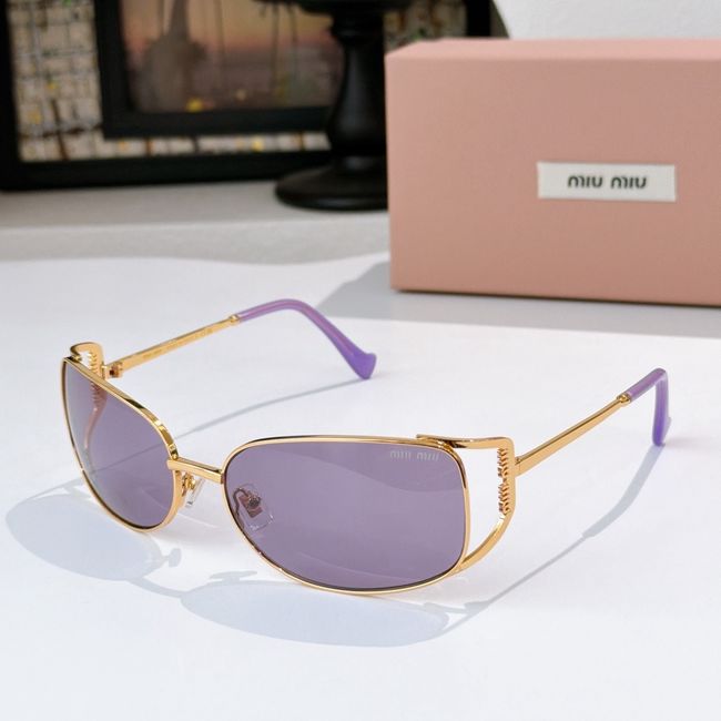 MiuMiu Sunglasses 821490-7
